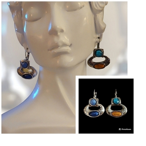 Vintage Jewelry - VTG Mismatched Oval Gem Mod Leverback Earrings